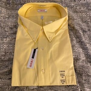 Izod men’s long sleeve dress shirt.